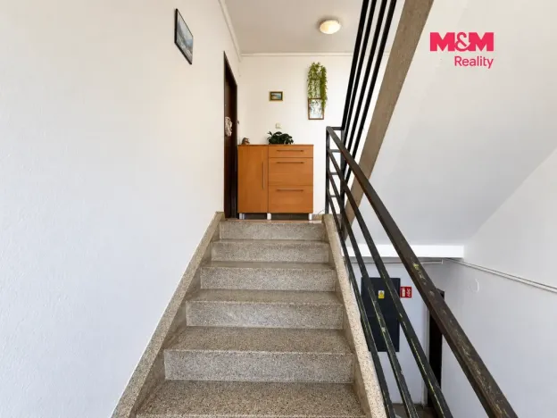 Prodej bytu 3+1, Košík, 64 m2