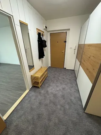 Pronájem bytu 1+kk, Jihlava, Kainarova, 46 m2