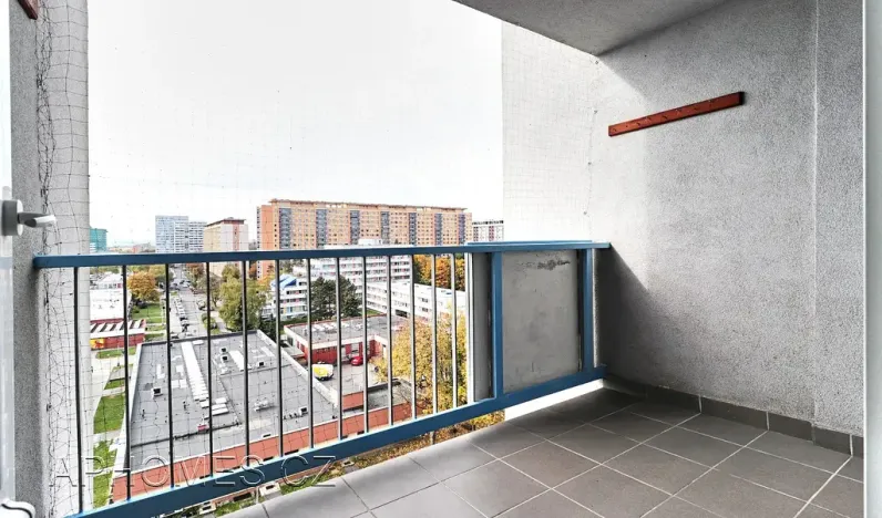 Pronájem bytu 2+kk, Praha - Kobylisy, Hlaváčova, 58 m2