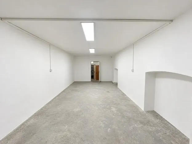 Pronájem garáže, Praha - Smíchov, Radlická, 31 m2