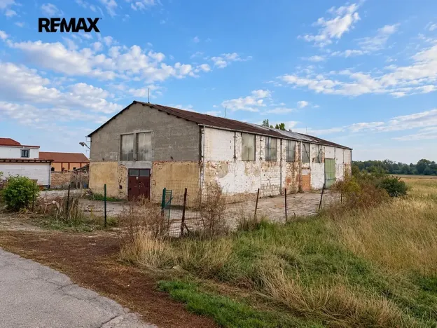 Pronájem skladu, Valtice, Mikulovská, 620 m2