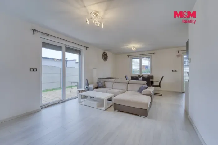 Prodej bytu 3+kk, Vochov, 85 m2