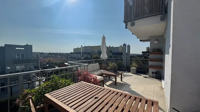 Pronájem bytu 2+kk, Praha - Řeporyje, Wiesenthalova, 84 m2