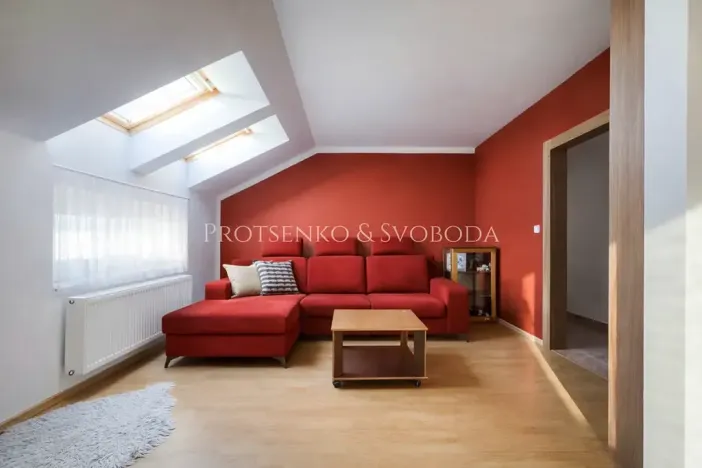 Prodej rodinného domu, Přerov nad Labem, 283 m2