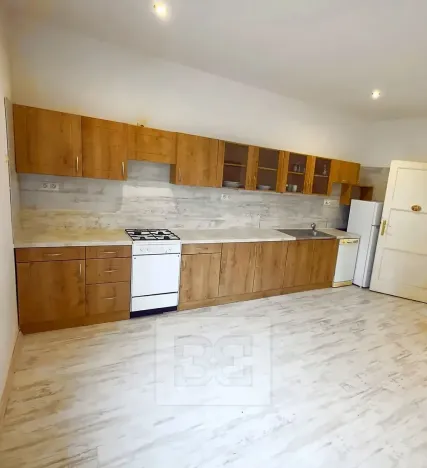 Prodej bytu 3+1, Karlovy Vary, Majakovského, 103 m2