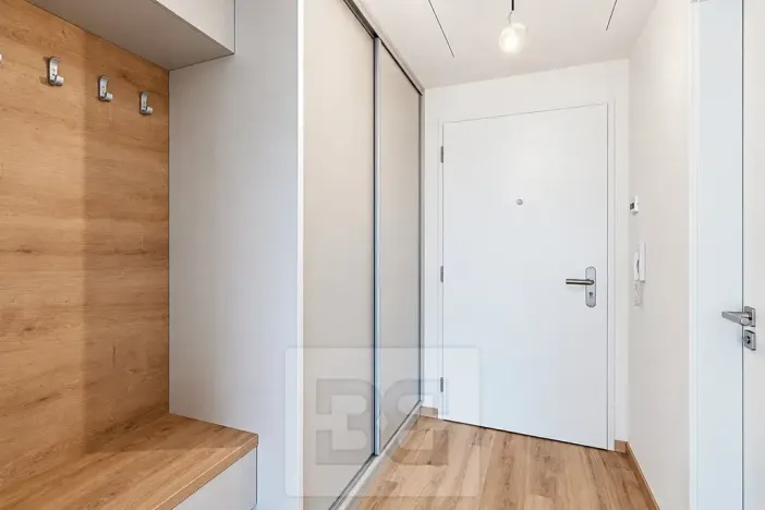 Pronájem bytu 1+kk, Praha - Hloubětín, Poděbradská, 32 m2