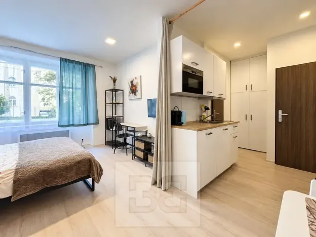 Pronájem bytu 1+kk, Praha - Vršovice, Moskevská, 28 m2