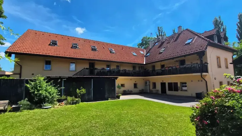 Pronájem bytu 1+kk, Hostivice, Litovická, 30 m2
