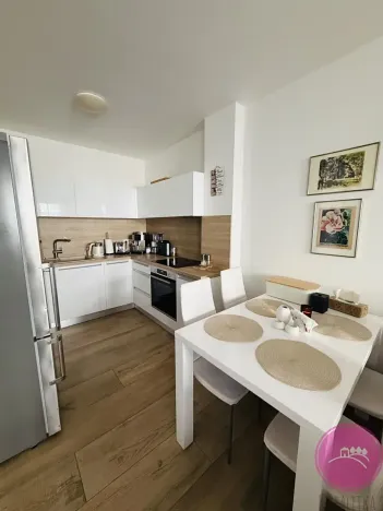 Pronájem bytu 2+kk, Olomouc, Třída Jiřího Pelikána, 60 m2