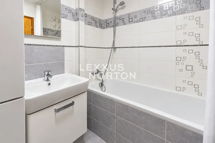 Pronájem bytu 3+kk, Praha - Uhříněves, V bytovkách, 143 m2