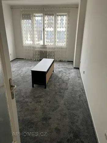 Pronájem bytu 2+kk, Praha - Karlín, Thámova, 46 m2