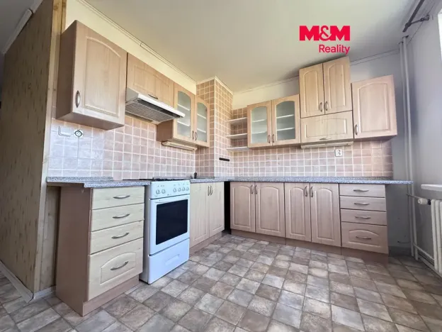 Prodej bytu 2+1, 62 m², Holešická, Chomutov