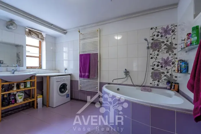 Prodej vícegeneračního domu, Sadská, Kostelní, 190 m2