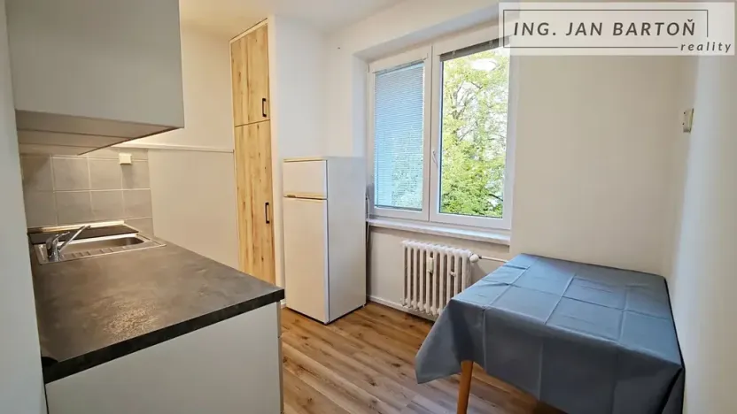 Pronájem bytu 2+1, Jihlava, Kollárova, 55 m2
