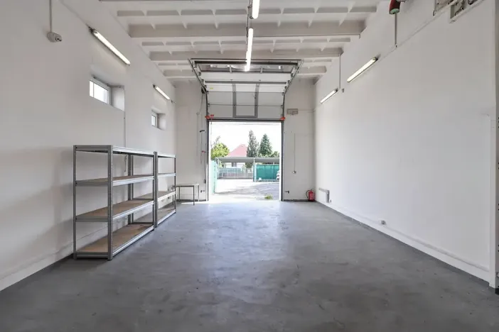 Pronájem kanceláře, Praha - Horní Počernice, Komárovská, 210 m2