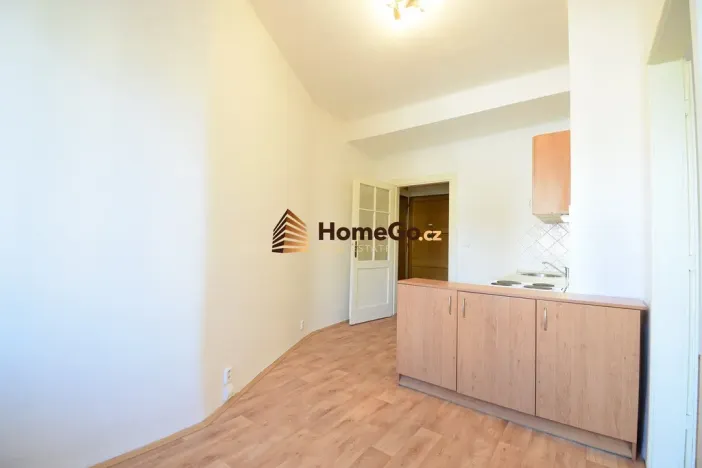 Pronájem bytu 2+kk, Praha - Nusle, Lounských, 46 m2