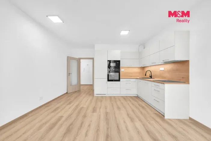 Pronájem bytu 2+kk, Pardubice - Ohrazenice, U Sportovní školy, 54 m2