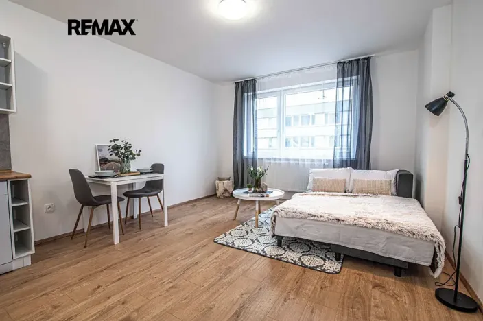 Pronájem bytu 1+kk, Rakovník, Nad Nemocnicí, 28 m2