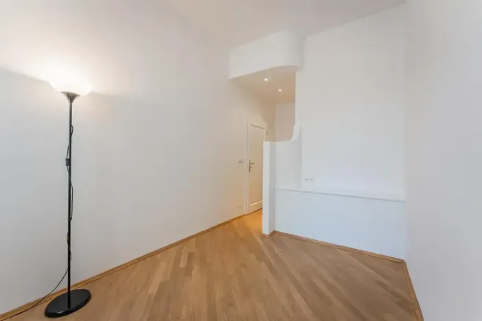 Pronájem bytu 4+1, Praha - Nové Město, Odborů, 100 m2