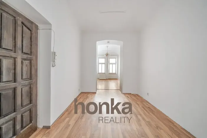 Prodej kanceláře, Praha - Nusle, Spytihněvova, 37 m2