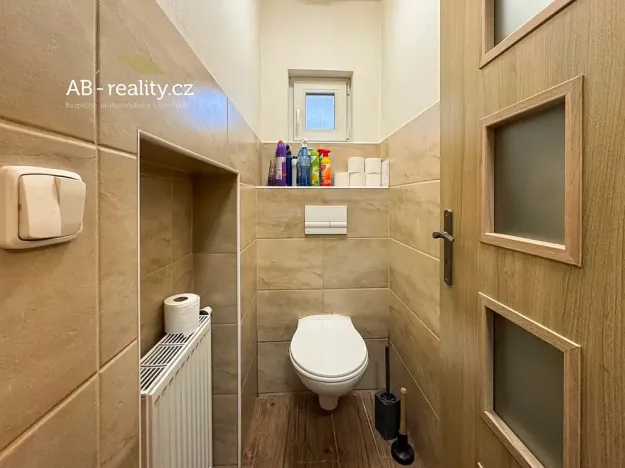 Pronájem bytu 2+1, Teplice, Jankovcova, 50 m2