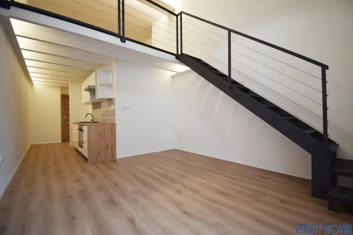 Pronájem bytu 3+kk, 70 m², Českobratrská, Teplice