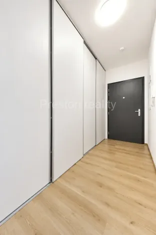 Prodej bytu 2+kk, Praha - Malešice, Nad úžlabinou, 48 m2