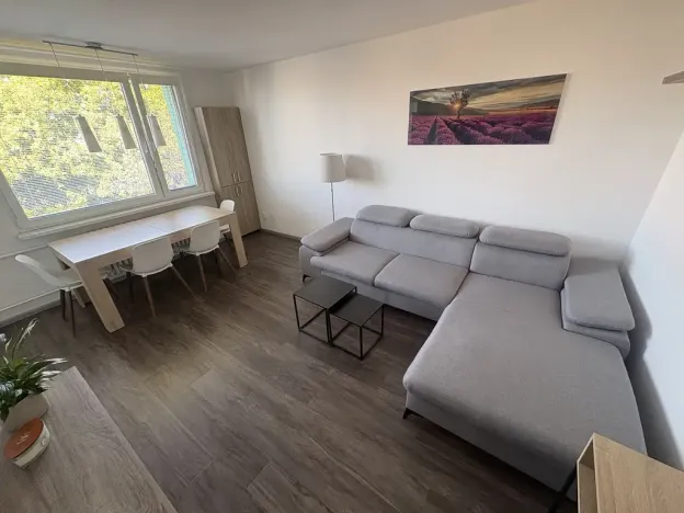 Pronájem bytu 3+1, 68 m², Nám. V. Čtvrtka, Jičín