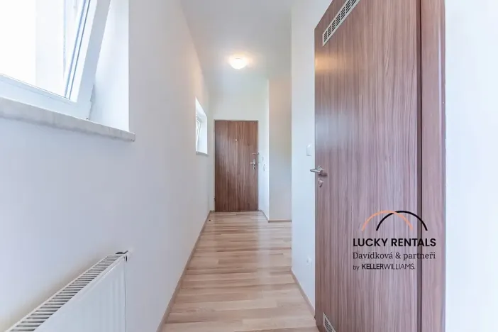 Pronájem bytu 3+kk, Praha - Hostavice, U Hostavického potoka, 68 m2