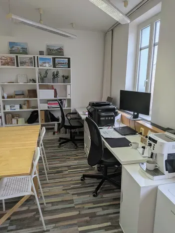 Pronájem kanceláře, Uherské Hradiště, Zelný trh, 18 m2