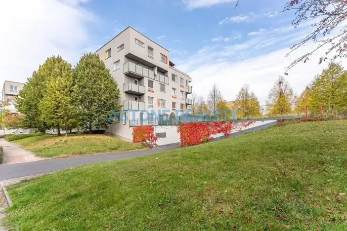 Prodej bytu 1+kk, Praha - Uhříněves, Václava Trojana, 41 m2