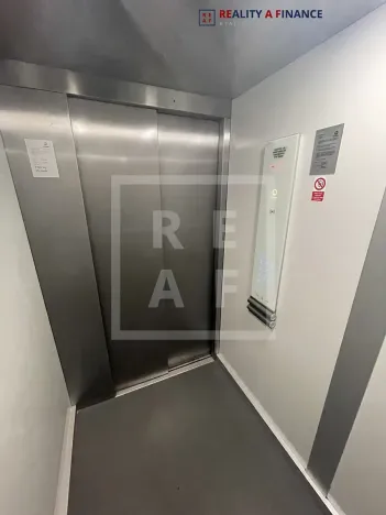 Prodej bytu 3+1, Praha - Bohnice, Cafourkova, 61 m2