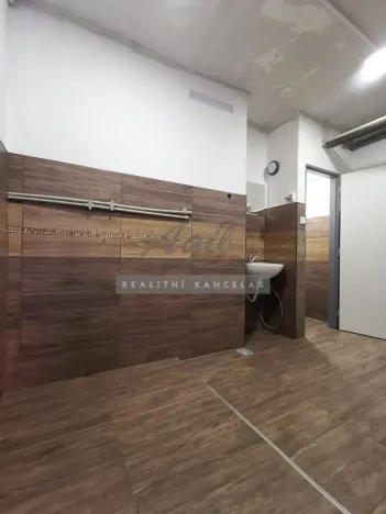 Pronájem obchodního prostoru, Šlapanice, 44 m2