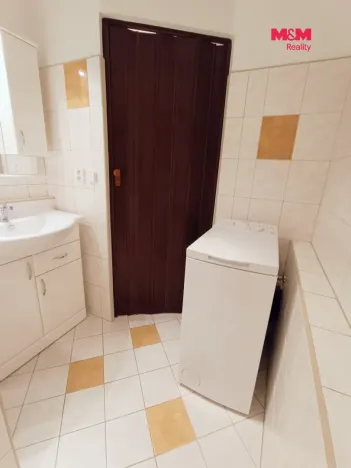 Pronájem bytu 2+kk, Ústí nad Labem - Krásné Březno, Čechova, 48 m2