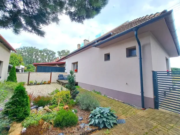 Prodej rodinného domu, Břest, 200 m2