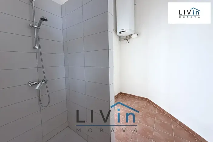 Pronájem obchodního prostoru, Olomouc, Smrčkova, 48 m2
