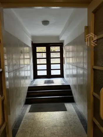 Prodej bytu 1+kk, Praha - Podolí, Sinkulova, 32 m2
