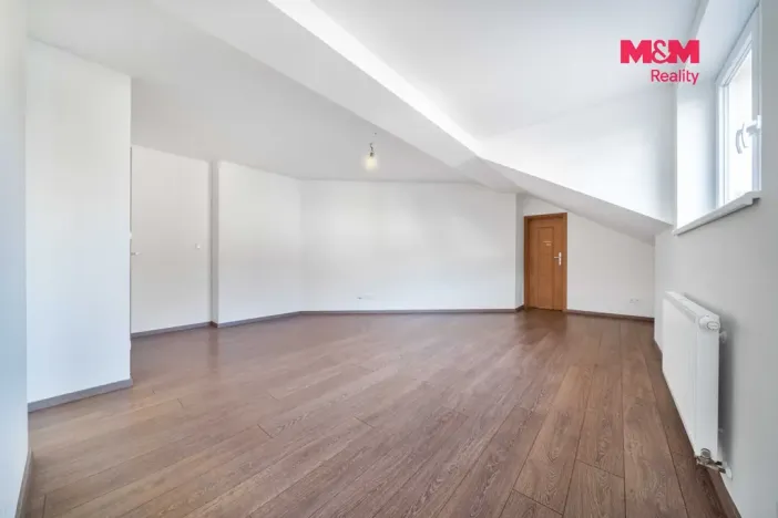 Pronájem bytu 2+1, Plzeň - Jižní Předměstí, Hřímalého, 64 m2