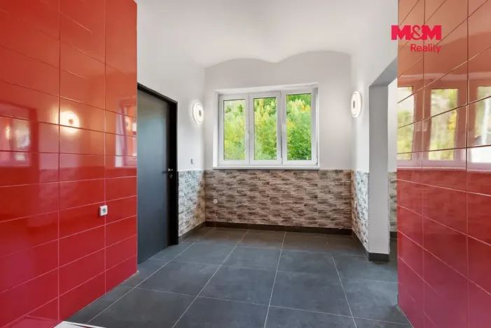 Prodej obchodního prostoru, Železný Brod - Těpeře, 100 m2