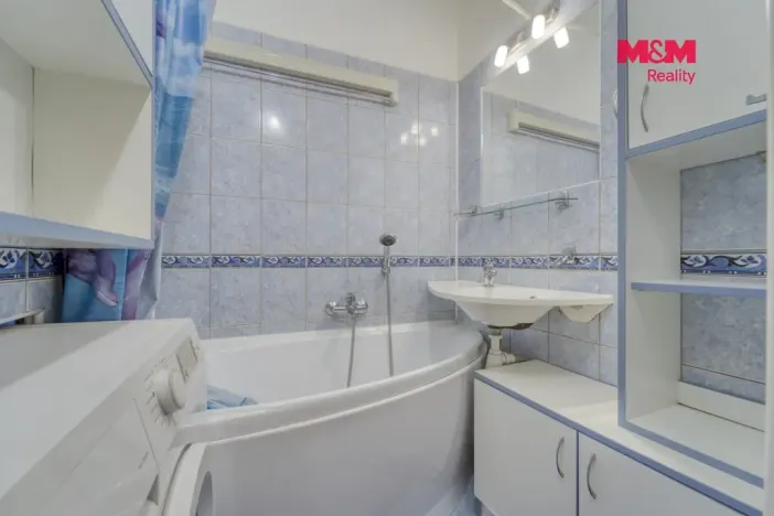 Pronájem bytu 2+1, Hořovice, Kosmonautů, 51 m2