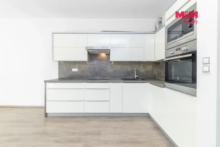 Prodej bytu 2+kk, Moravany, Višňová, 51 m2