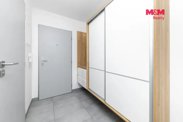 Prodej bytu 2+kk, Moravany, Višňová, 51 m2