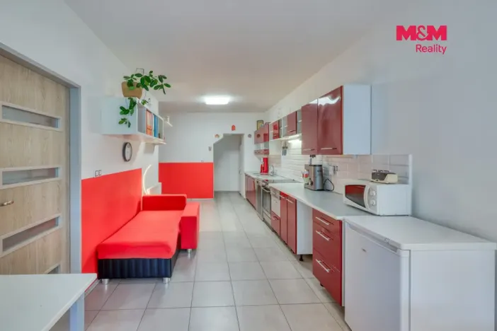 Prodej rodinného domu, Knovíz, 143 m2