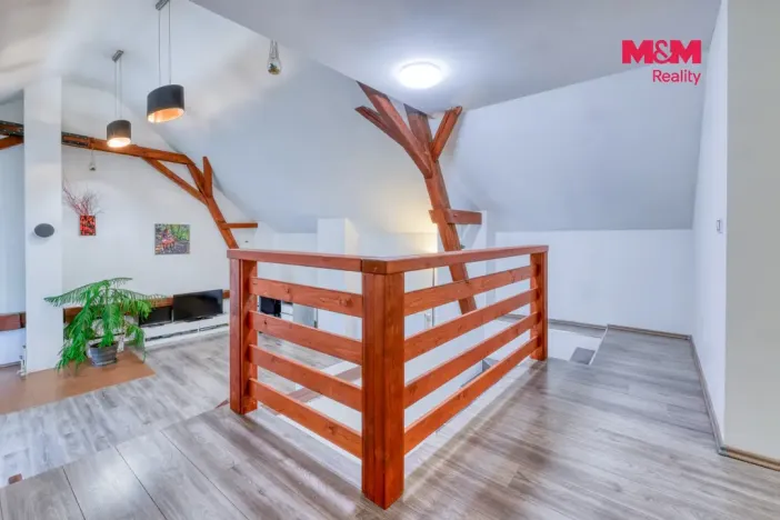 Prodej rodinného domu, Knovíz, 143 m2