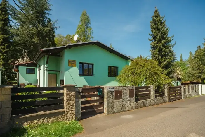 Prodej vícegeneračního domu, Dubí, Údolí, 450 m2