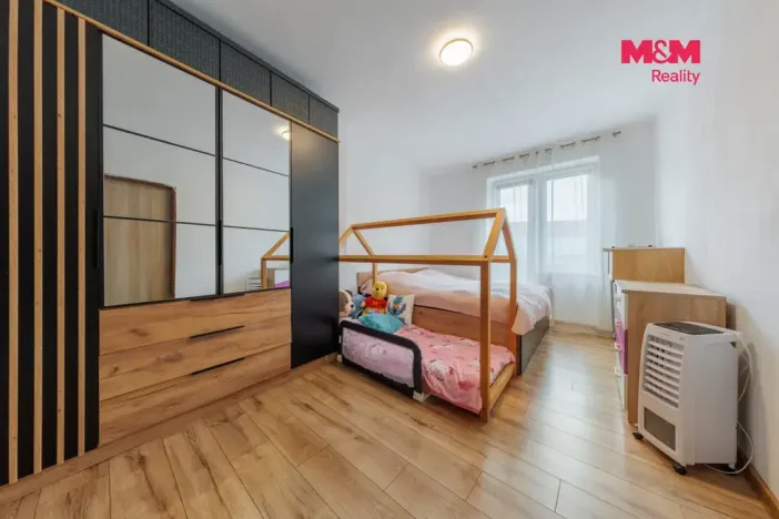 Prodej bytu 4+1, Sokolov, Heyrovského, 85 m2