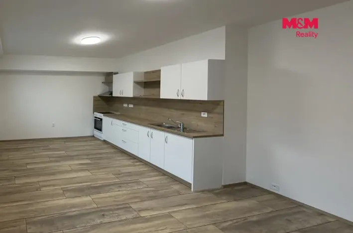 Pronájem bytu 2+kk, Ústí nad Orlicí - Hylváty, Třebovská, 52 m2