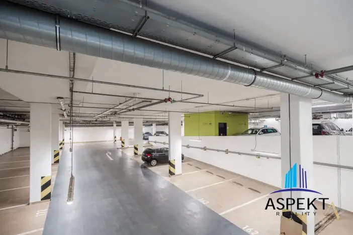 Pronájem kanceláře, Praha - Chodov, Líbalova, 115 m2