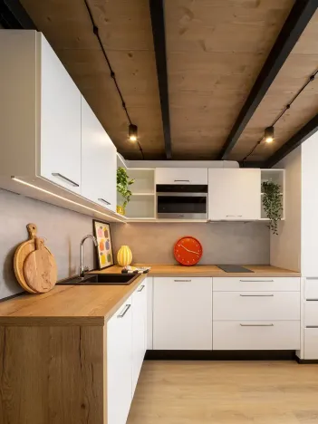 Pronájem bytu 1+kk, Praha - Hloubětín, Poděbradská, 28 m2