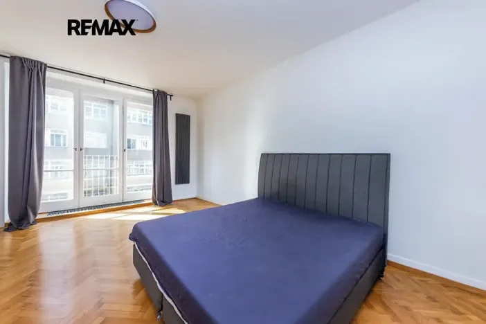 Pronájem bytu 2+1, Praha - Dejvice, Kafkova, 77 m2